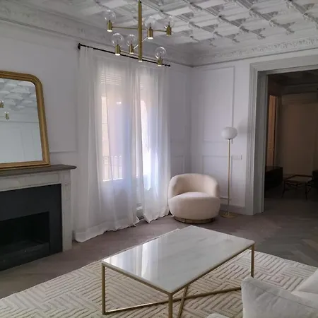 Stunning Luxury Apartment, 2 Min Walk From Soho House