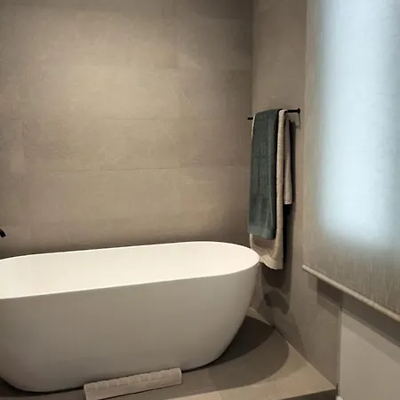 Stunning Luxury Apartment, 2 Min Walk From Soho House